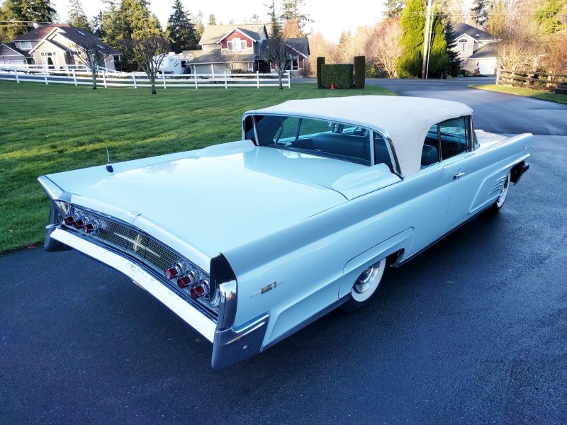 Lincoln Continental Mark 5 1960