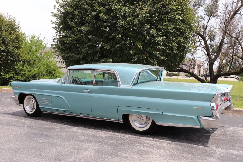 Lincoln Continental Mark 5 1960