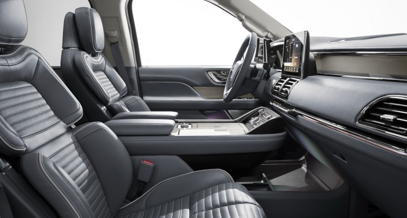 Lincoln Navigator 2021 салон