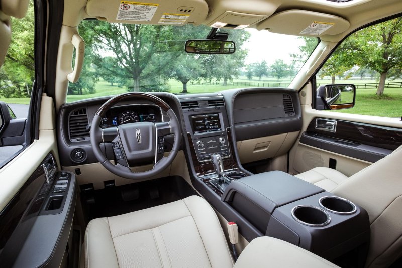 Lincoln Navigator 2015