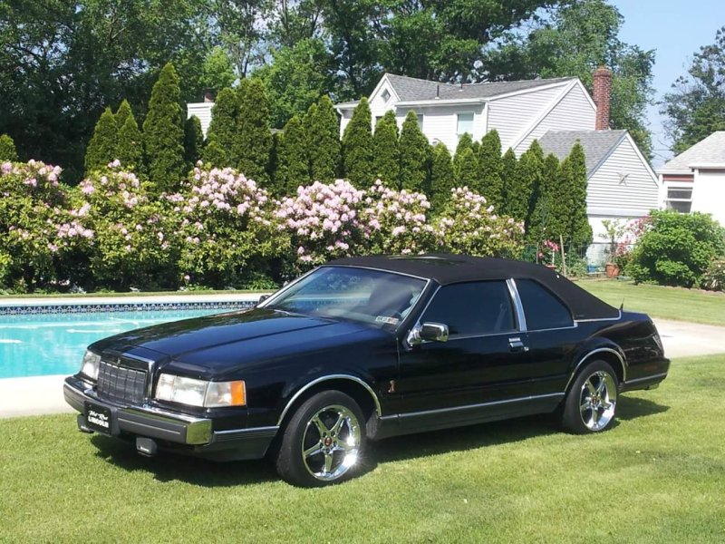 Lincoln Mark VII LSC