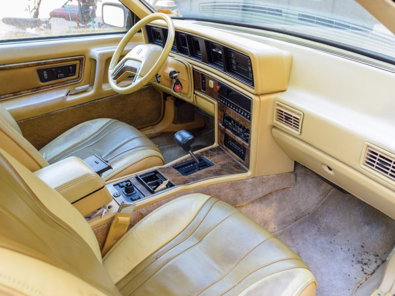 Linkoln Mark VII 1984 салон