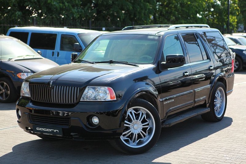Lincoln Navigator 2