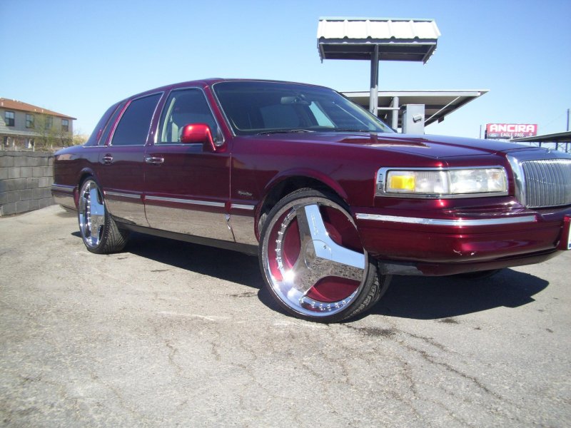 Lincoln Town car 1990 Tuning