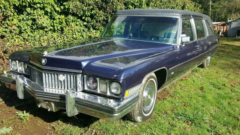 Cadillac Deville катафалк