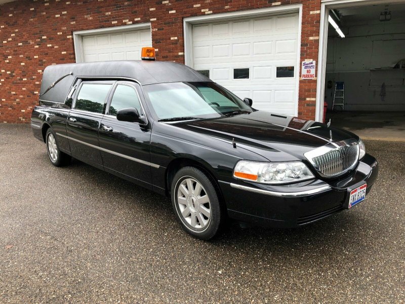 Lincoln Town катафалк