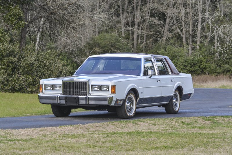 Lincoln Town car 1989