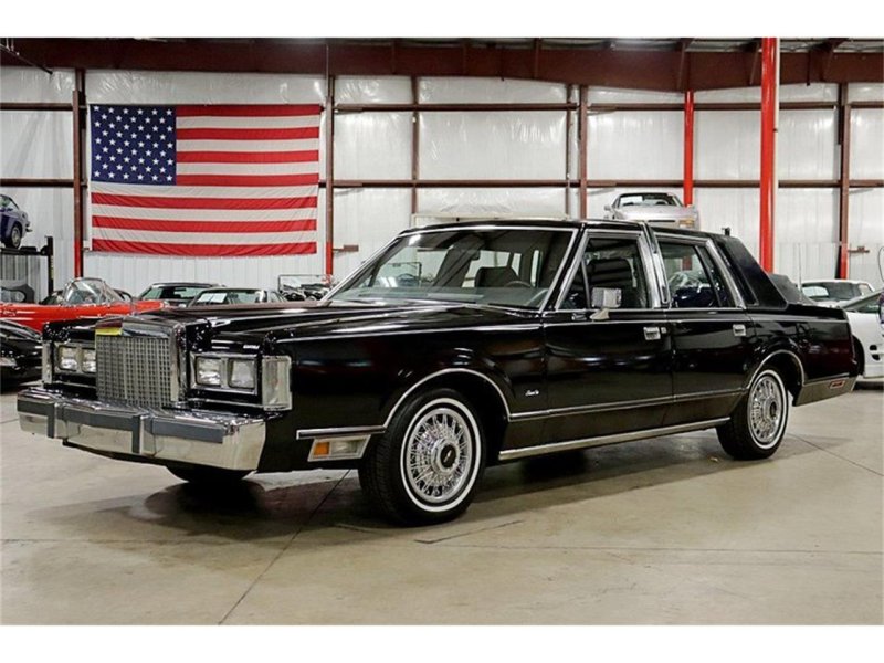 Lincoln 1985
