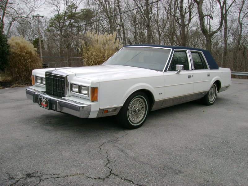 Lincoln Town car 1981
