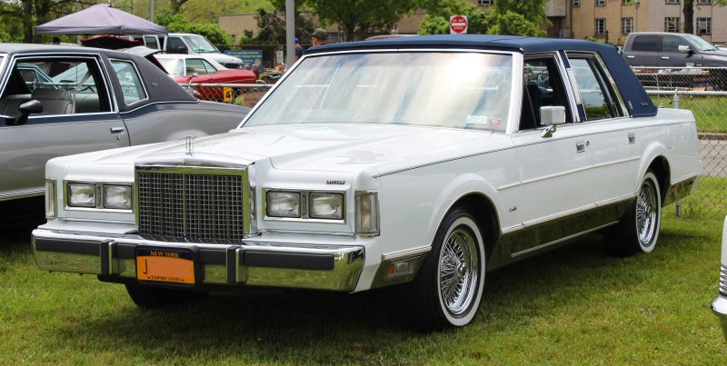 Lincoln Town car 1981