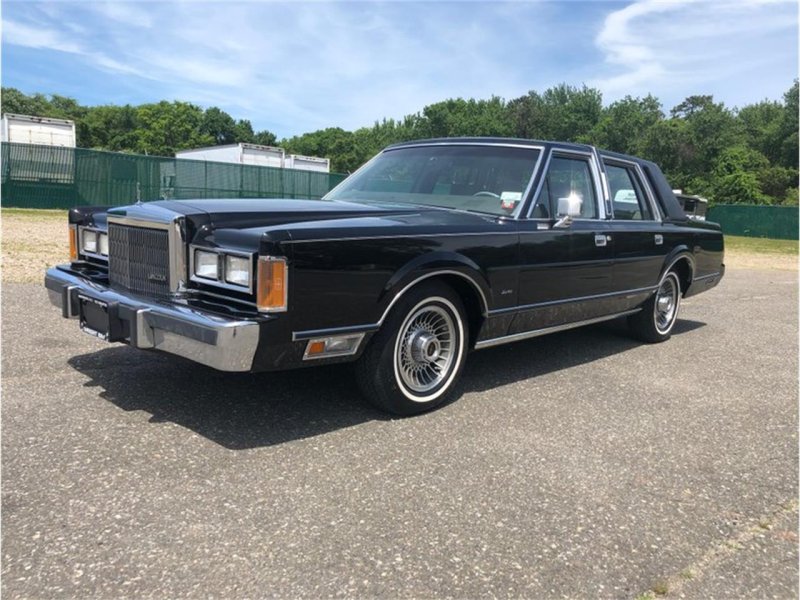 Lincoln Town car 1989