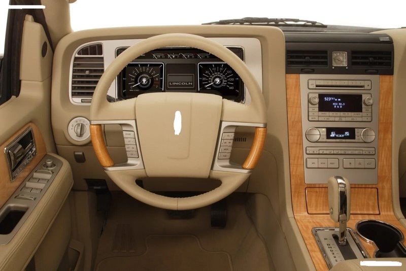 Lincoln Navigator 2006 салон