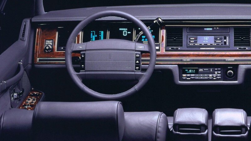 Lincoln Town car 1989 седан