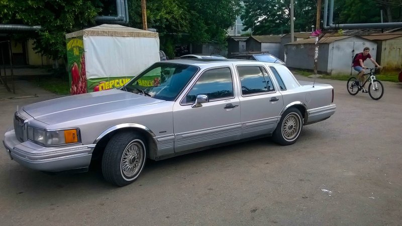 Линкольн Таун кар 1992 багажник