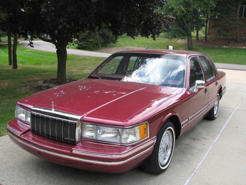 Lincoln Town car