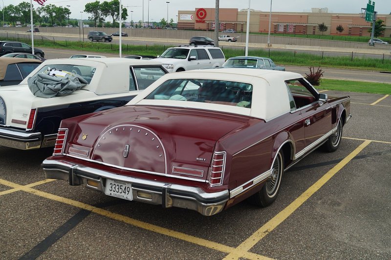 Lincoln Continental Mark 5