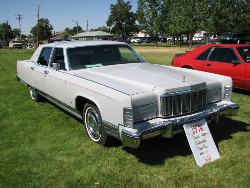 Lincoln Town car