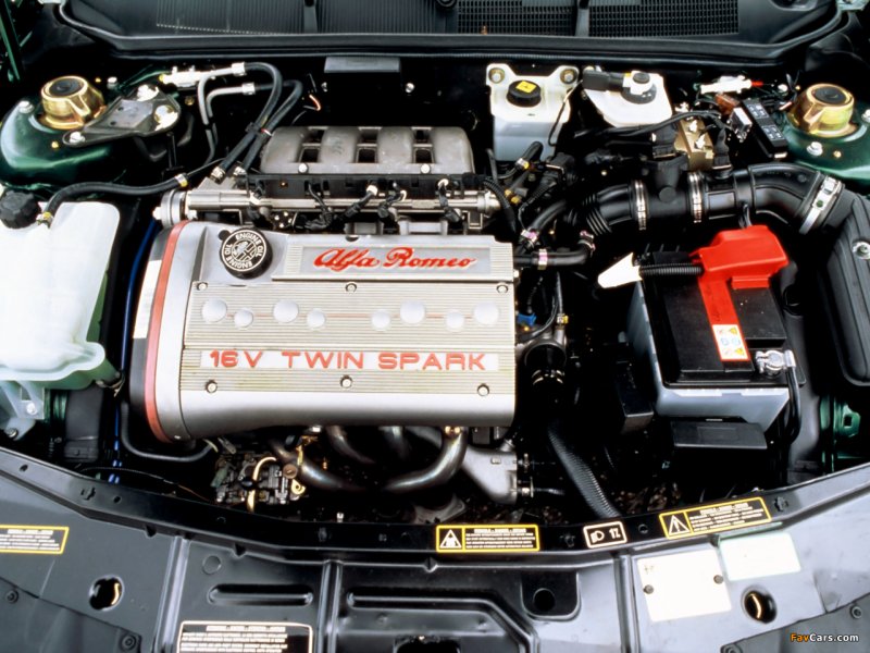 Alfa Romeo 1996 под капотом