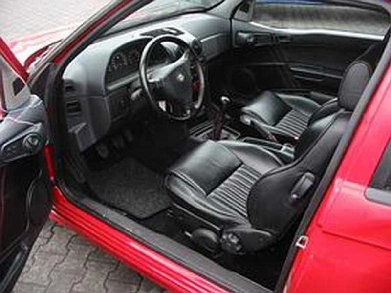 Alfa Romeo 145 салон