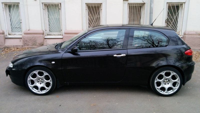 Alfa Romeo 147 i