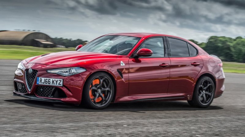 Alfa Romeo Giulia Quadrifoglio купе