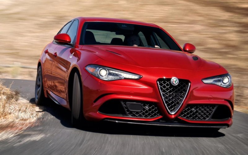 Машина Alfa Romeo Giulia