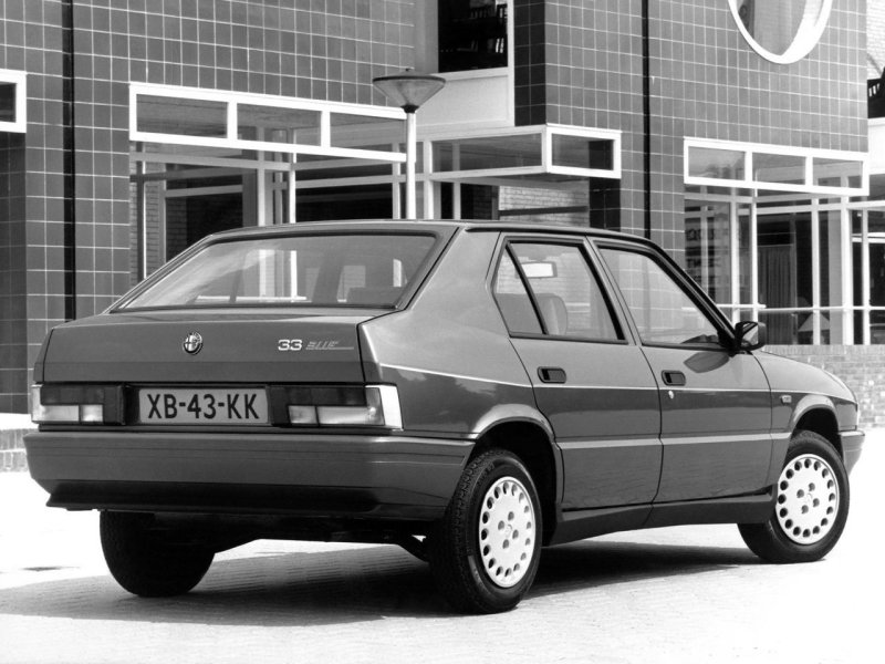 Alfa Romeo 33 1989