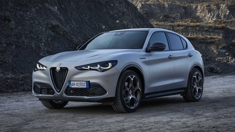 2023 Stelvio Alfa Romeo