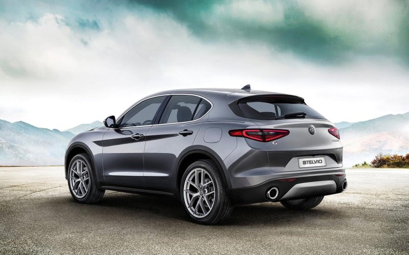 Паркетник Alfa Romeo Stelvio