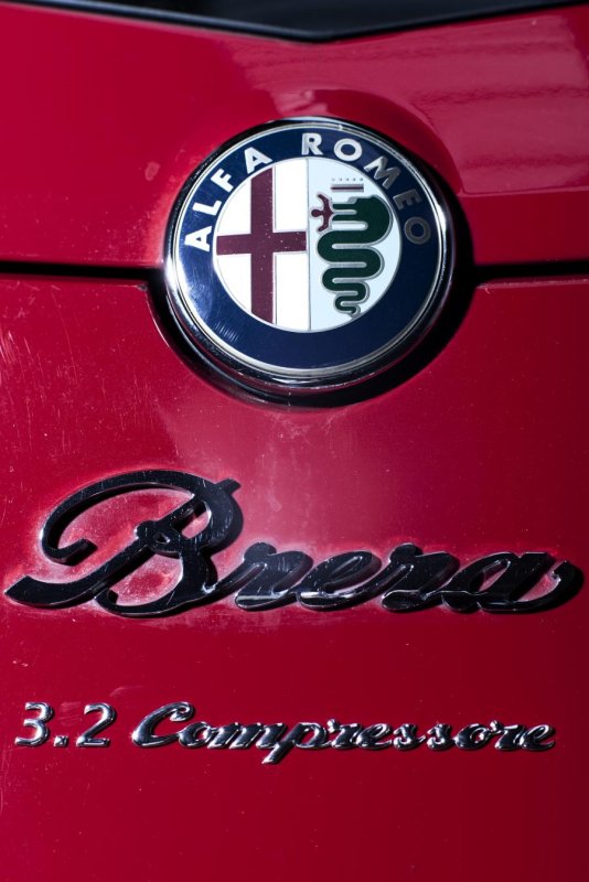 Alfa Romeo эмблема