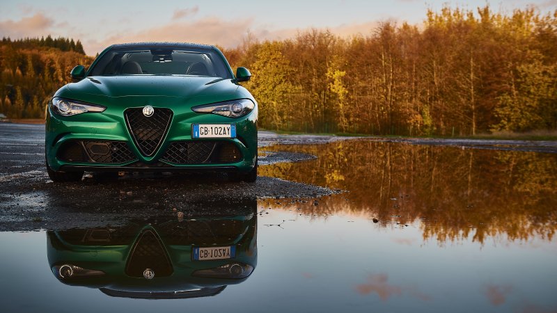 Alfa Romeo Giulia Quadrifoglio обои