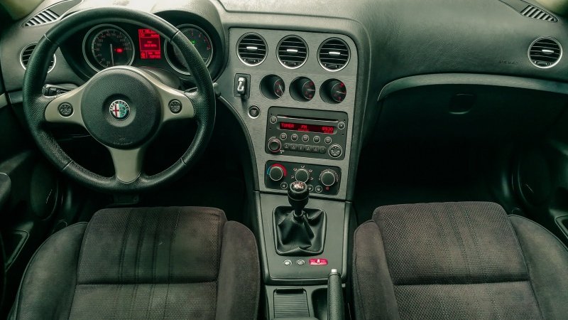 Alfa Romeo 159 салон