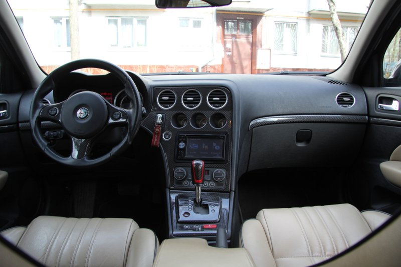 Alfa Romeo 159 салон