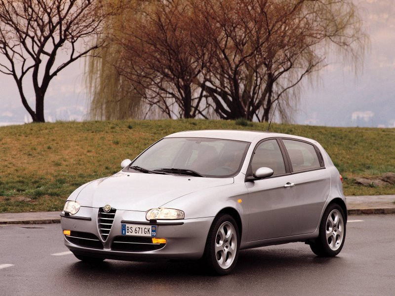 Alfa Romeo 147 1 поколение