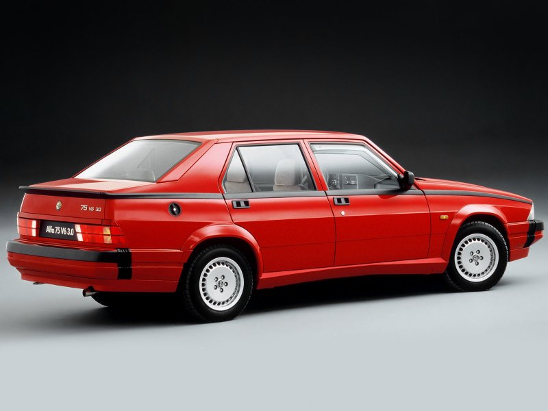 Alfa Romeo 75 3.0