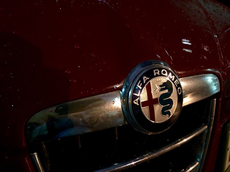 Alfa Romeo 159 Sportwagon шильдик
