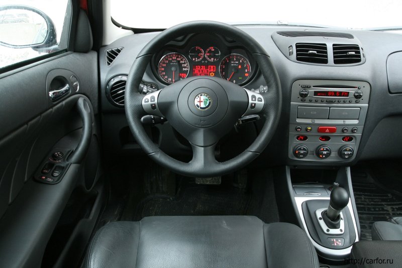 Alfa Romeo 147 салон