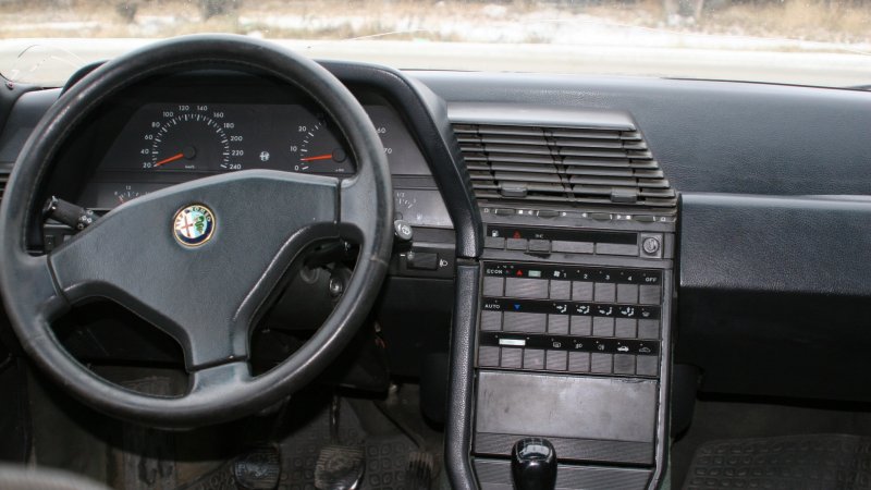 Alfa Romeo 164 салон