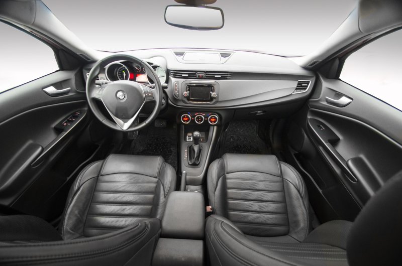 Alfa Romeo Giulietta 2010 Interior