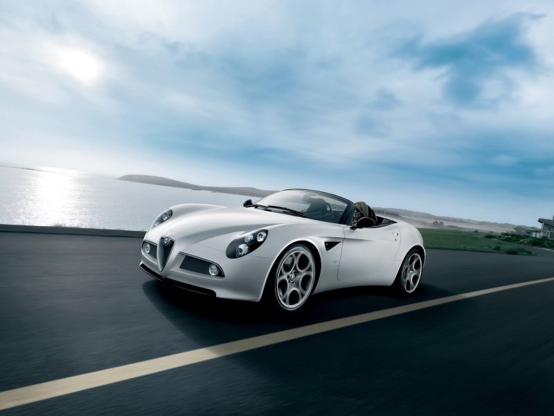 Alfa Romeo 8c 2021