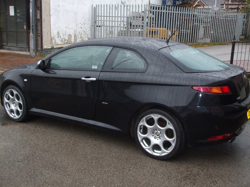 Alfa Romeo gt Blackline