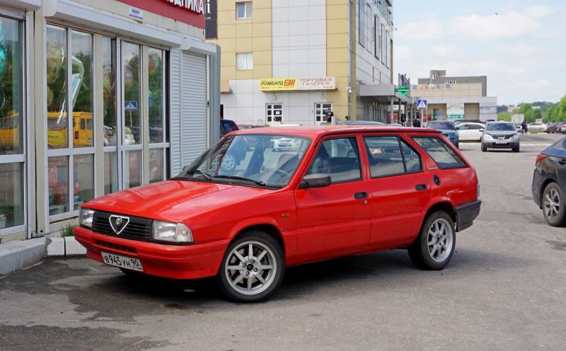 Alfa Romeo 33 i универсал