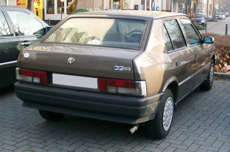 Alfa Romeo 33 Rear