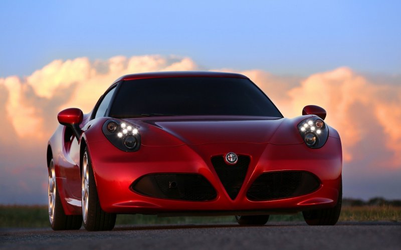 Машина Alfa Romeo