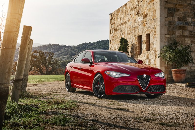 Машина Alfa Romeo Giulia