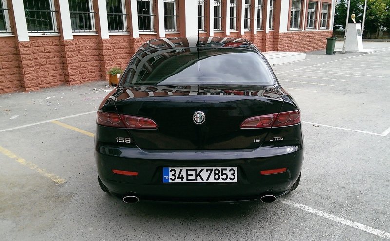 Alfa Romeo 159 1.9 Rear