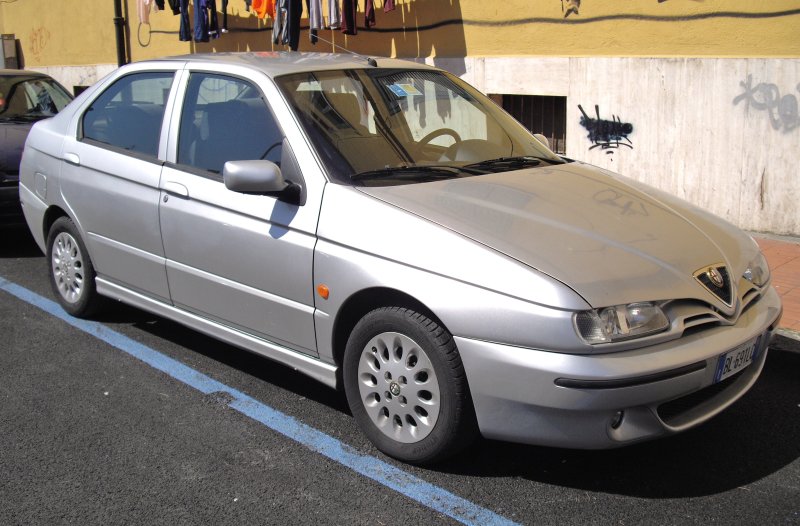 Alfa Romeo 146