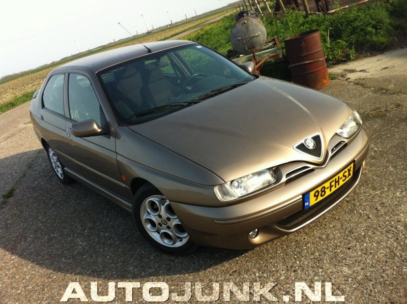 Alfa Romeo 146 комплектация ti