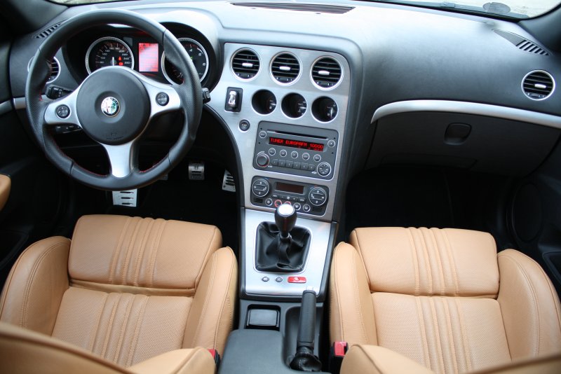 Alfa Romeo 159 салон