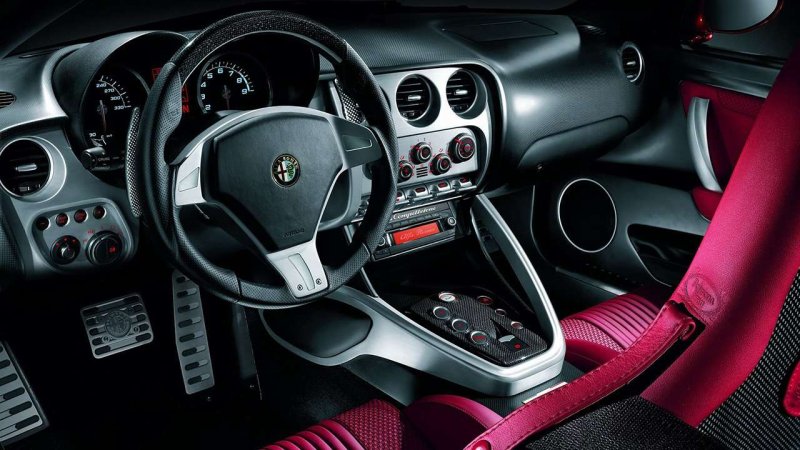 Alfa Romeo 8c Competizione салон